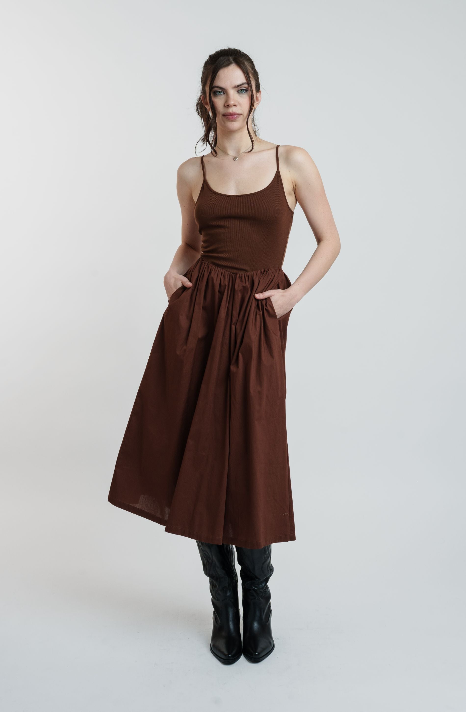 Call Me Queen Woven Midi Dress - Cappuccino / S